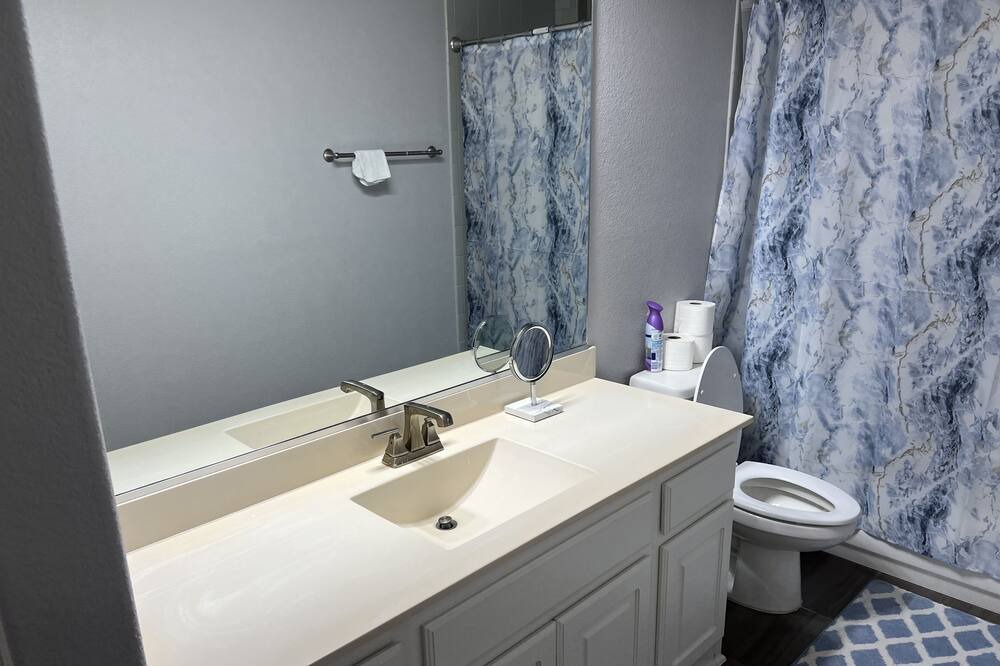 Photo of Bathroom in Mansfield