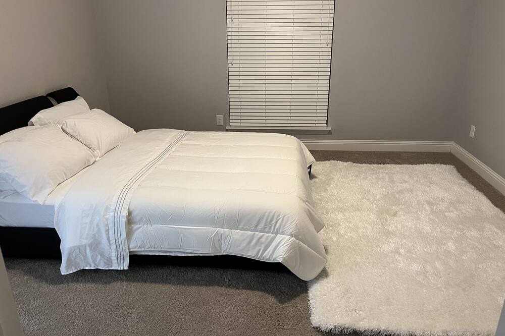 Photo of Bedroom in Mansfield