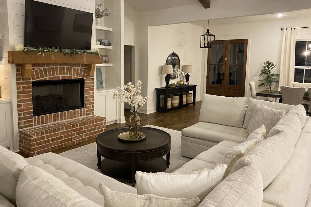 Photo of Livingroom in Goshen
