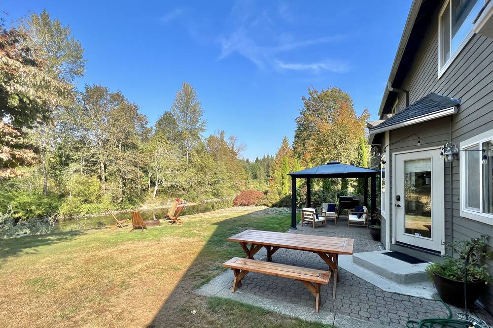 Photo of Others in Riverbend