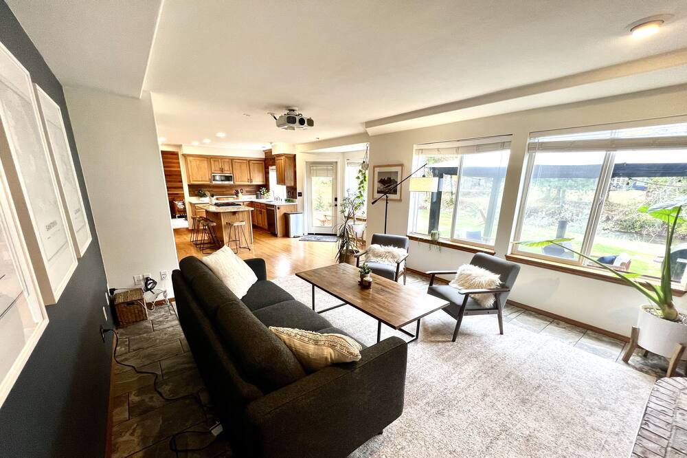 Photo of Others in Riverbend