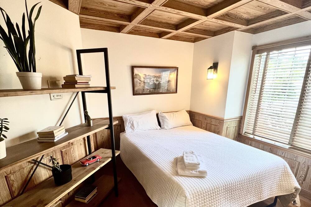 Photo of Bedroom in Riverbend