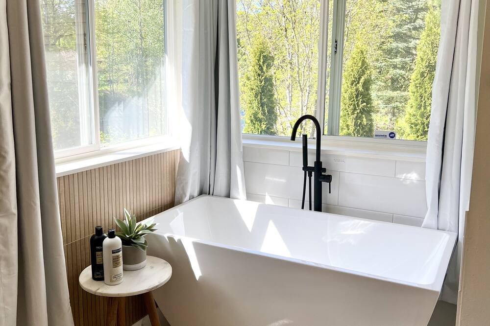 Photo of Bathroom in Riverbend