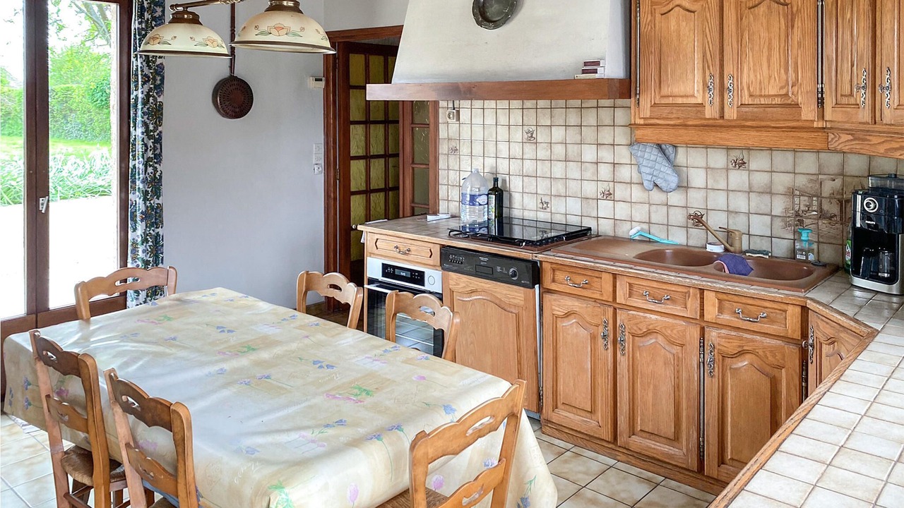 Photo of Kitchen in Saigneville