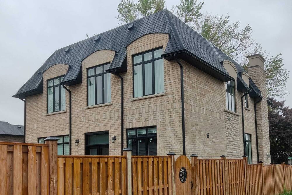Photo of Outdoor in Pickering