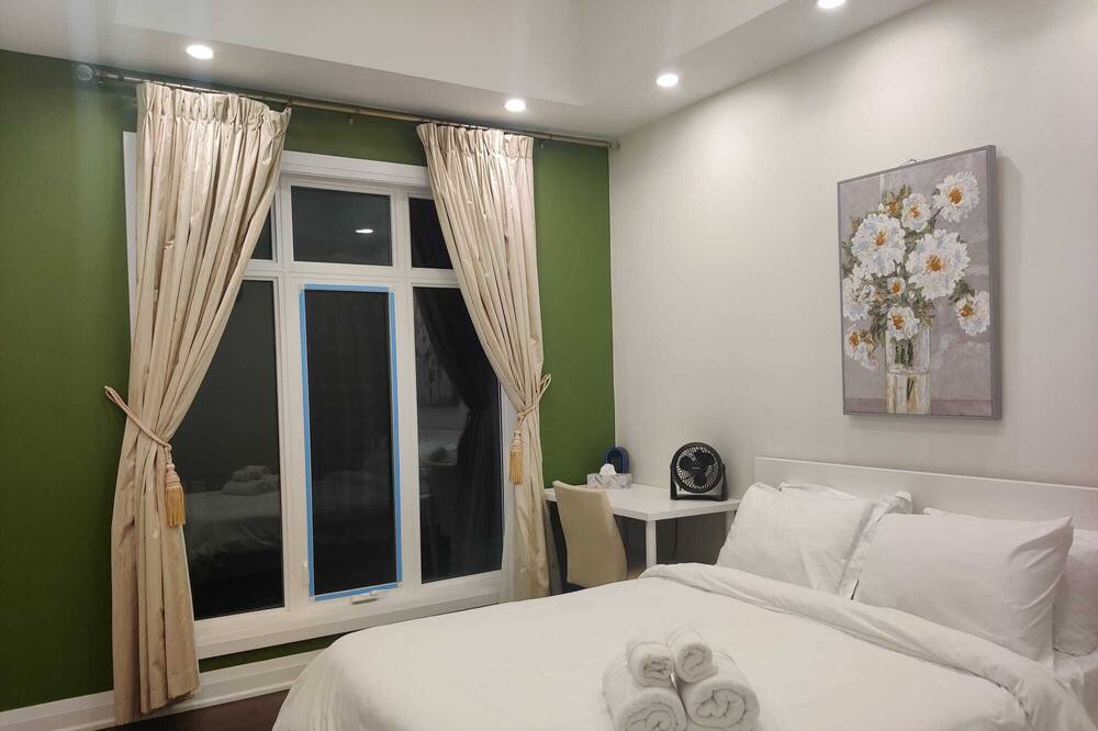 Photo of Bedroom in Pickering