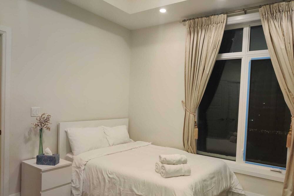Photo of Bedroom in Pickering
