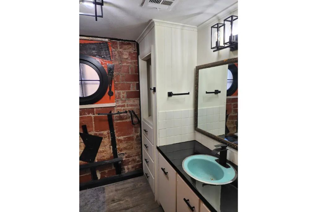 Photo of Bathroom in Pittsburg