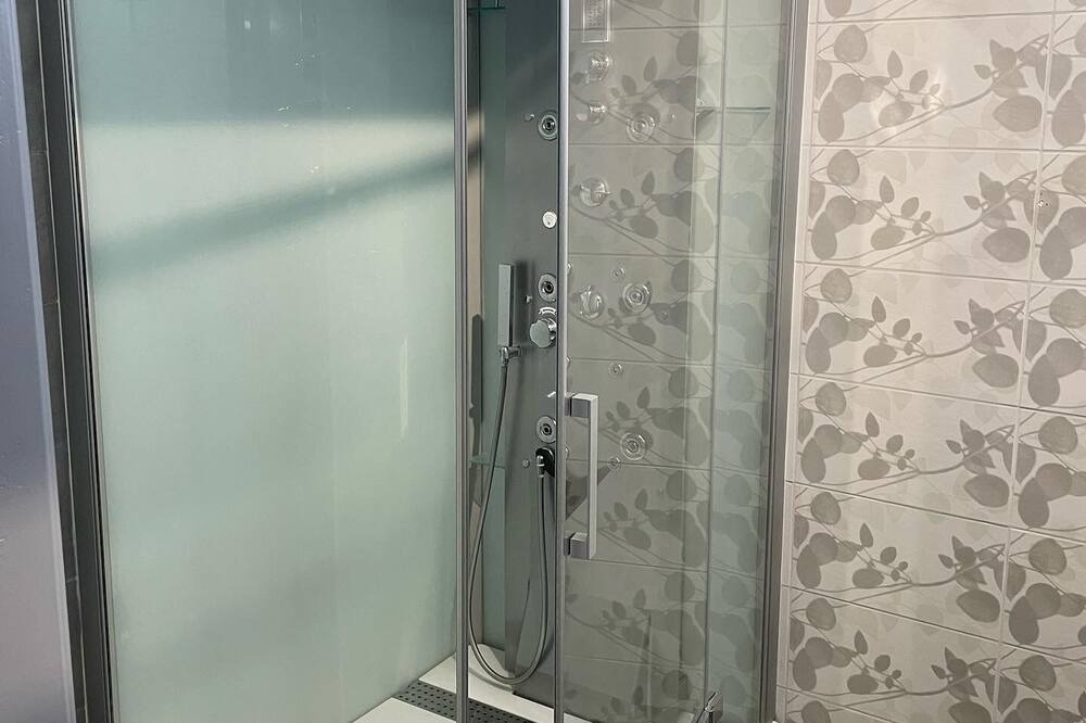 Photo of Bathroom in Fleurance
