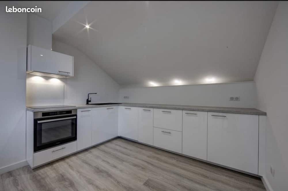 Photo of Kitchen in Cranves-Sales