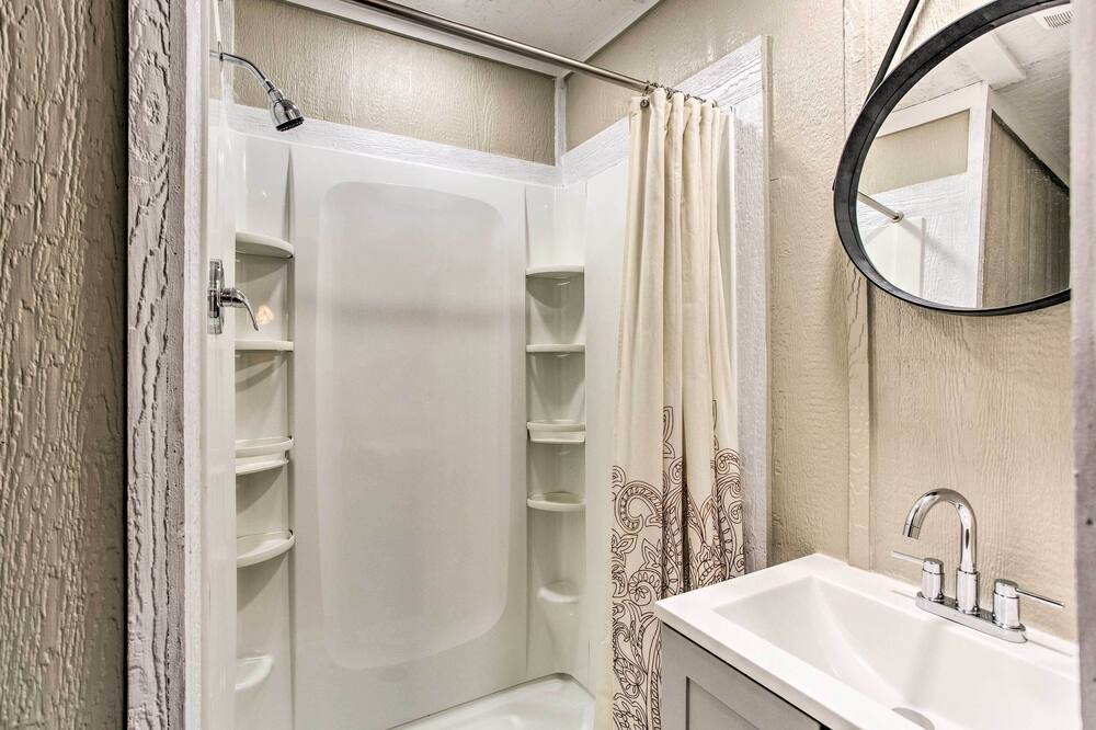 Photo of Bathroom in Gordonville