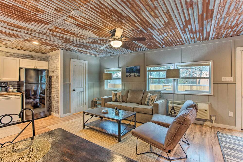 Photo of Bedroom in Gordonville
