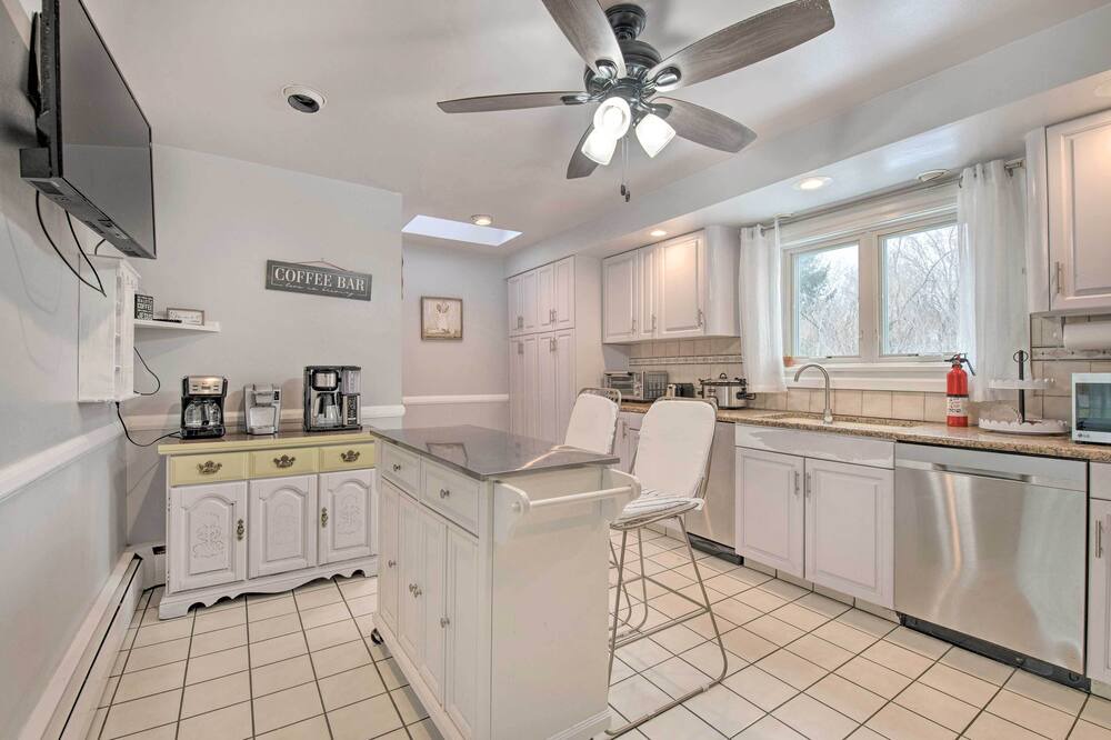 Photo of Others in Mountain Top