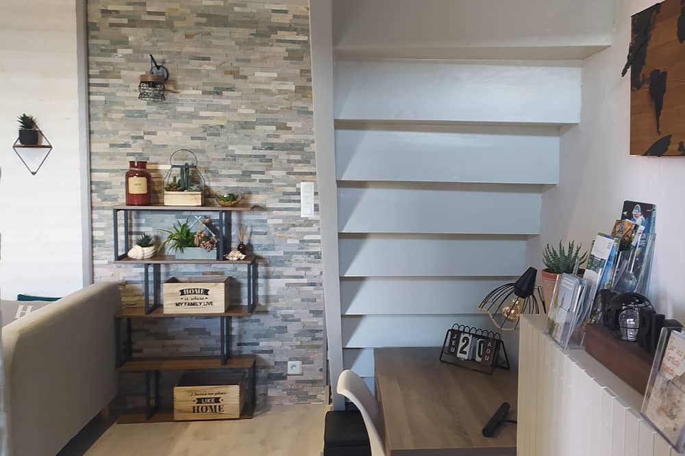 Photo of Others in Montours