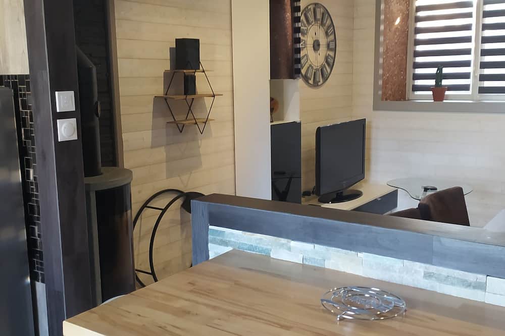 Photo of Others in Montours