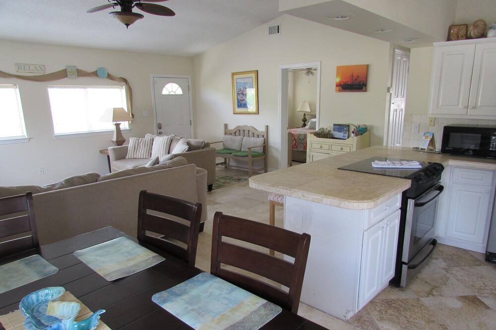 Photo of Kitchen in Pensacola Beach