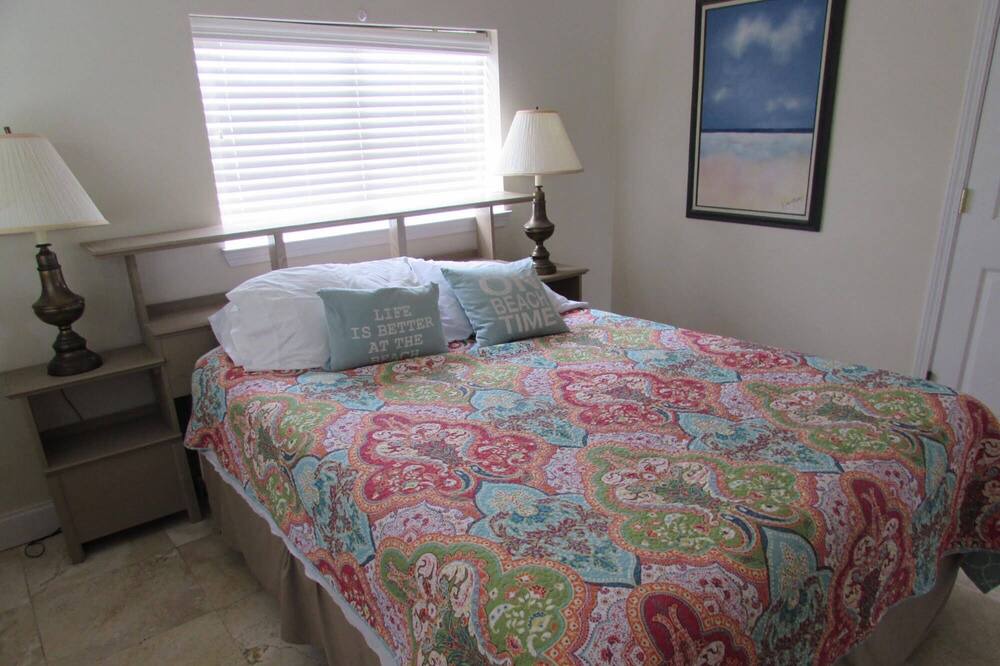 Photo of Bedroom in Pensacola Beach