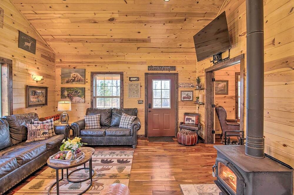 Photo of Bedroom in Centerville