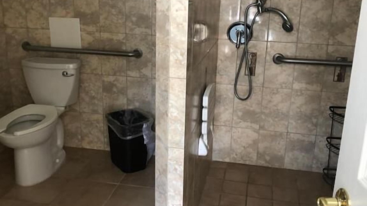 Photo of Bathroom in Sunset Park
