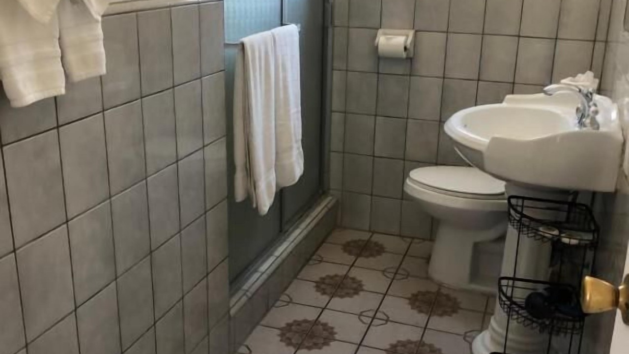 Photo of Bathroom in Sunset Park