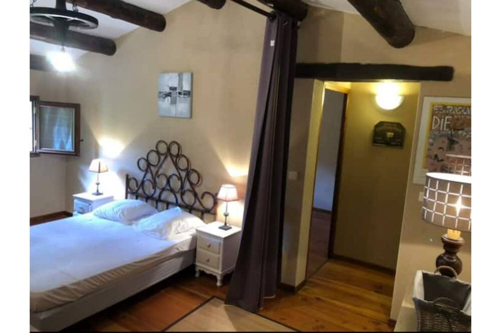 Photo of Bedroom in Mornans