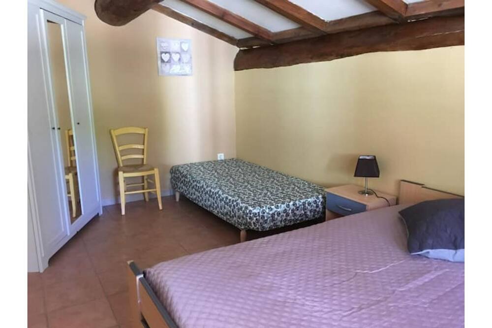 Photo of Bedroom in Mornans