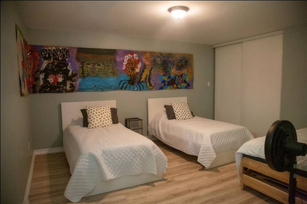Photo of Bedroom in Val-des-Monts