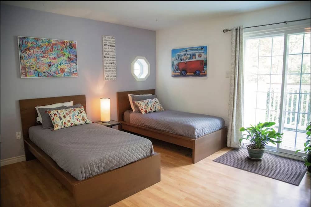 Photo of Bedroom in Val-des-Monts