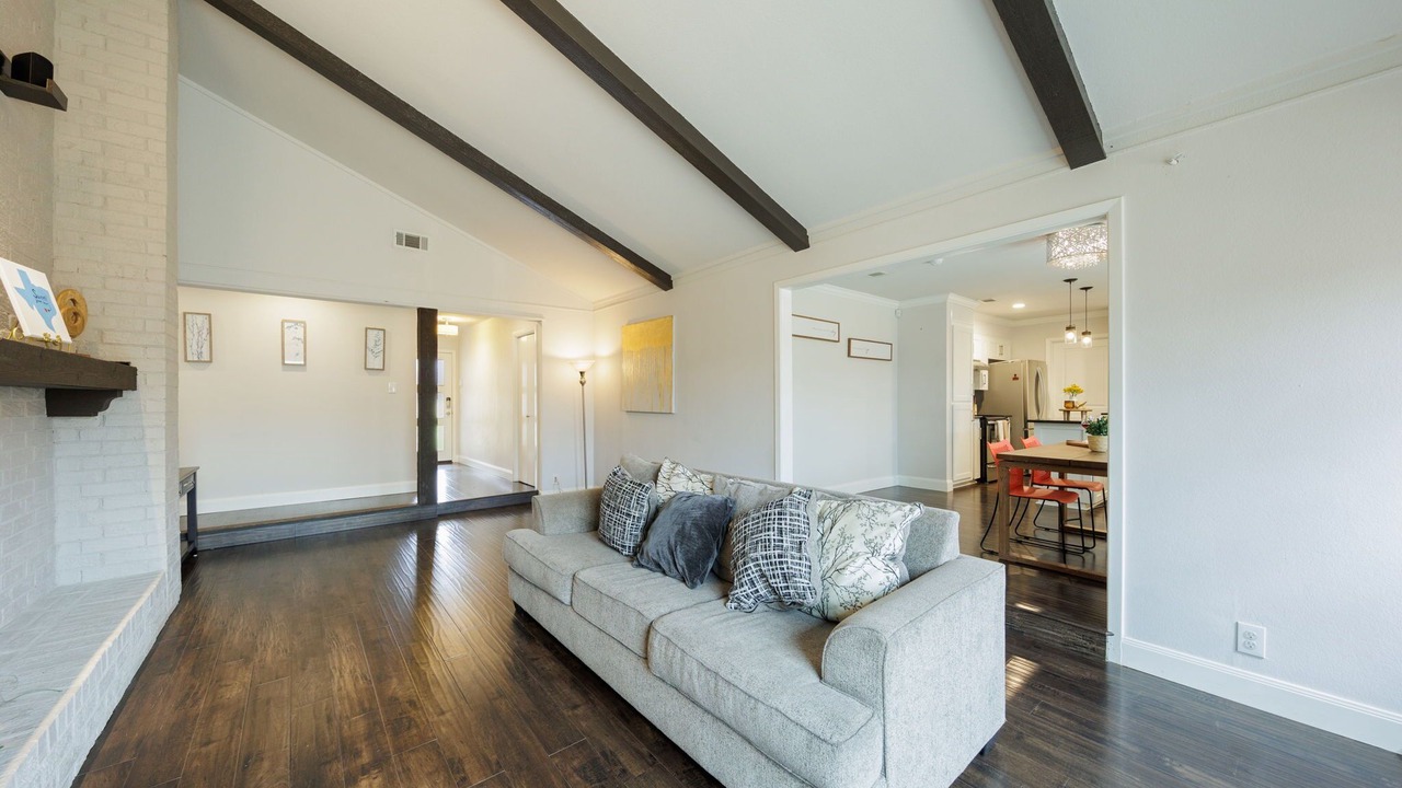 Photo of Livingroom in Scofield Farms