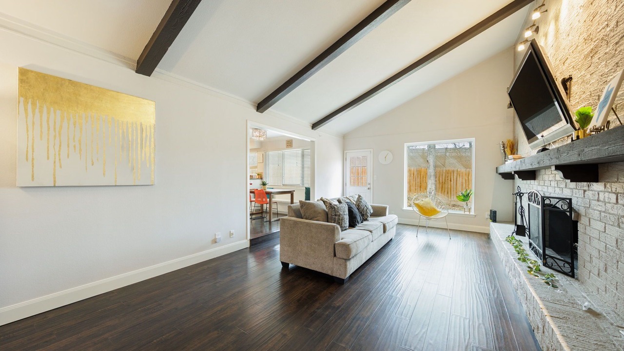 Photo of Livingroom in Scofield Farms