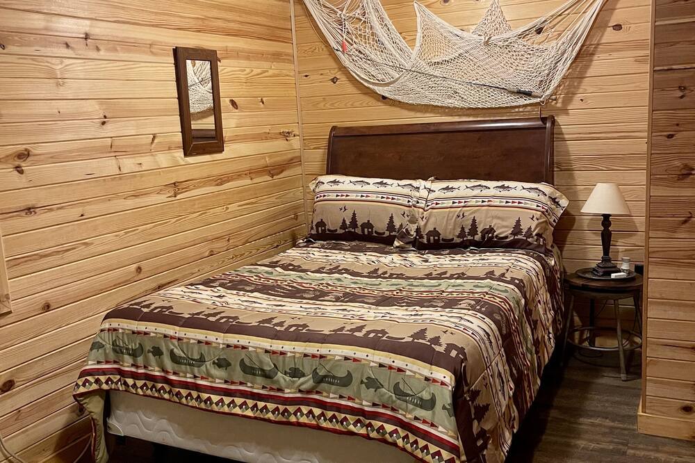 Photo of Bedroom in Coffeeville