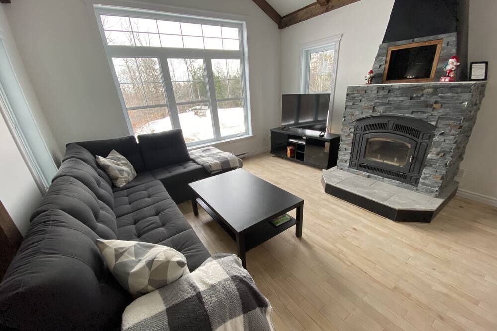 Photo of Livingroom in Brownsburg-Chatham