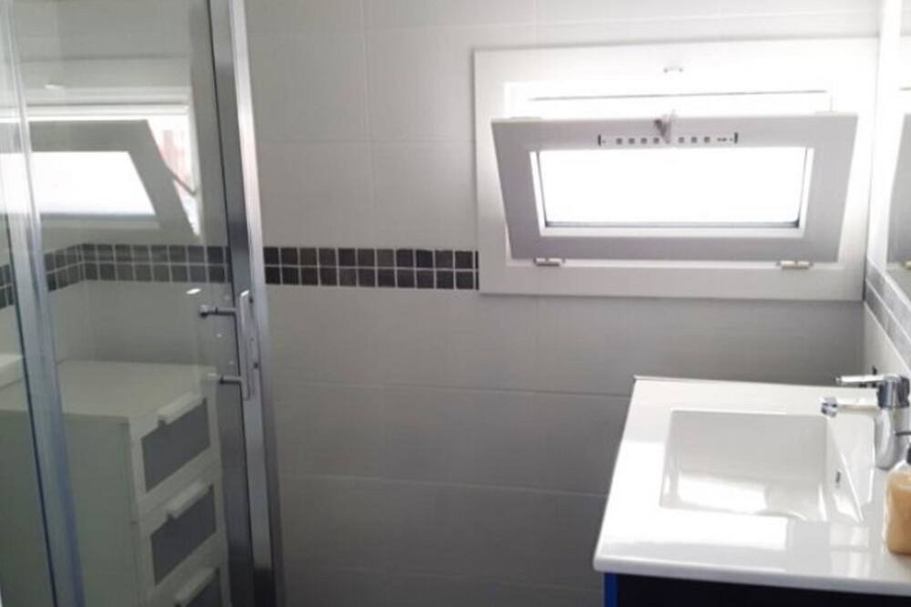 Photo of Bathroom in Daumazan-sur-Arize