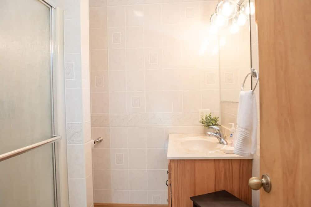 Photo of Bathroom in Mount Aetna