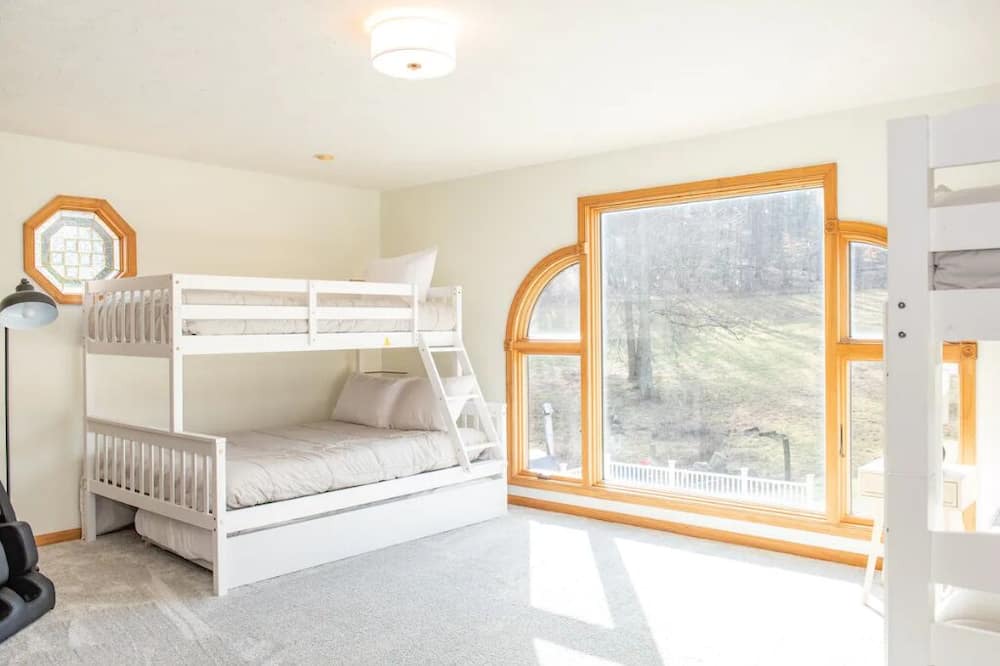 Photo of Bedroom in Mount Aetna