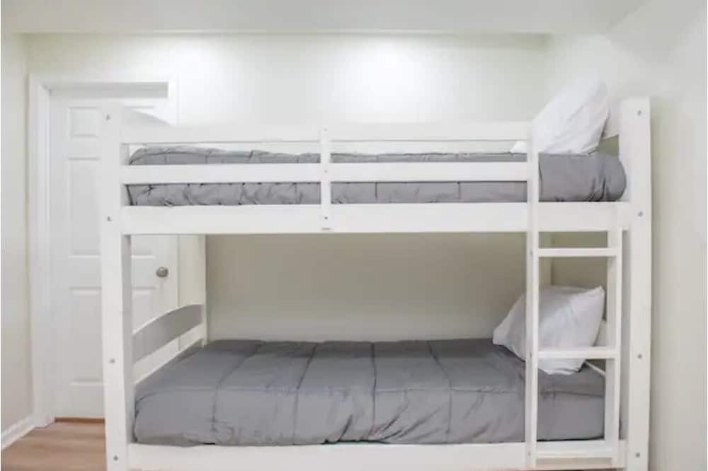 Photo of Bedroom in Mount Aetna