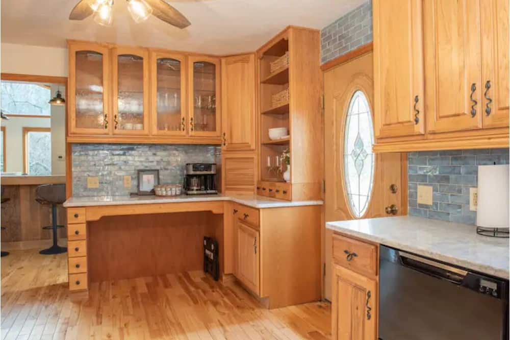 Photo of Kitchen in Mount Aetna
