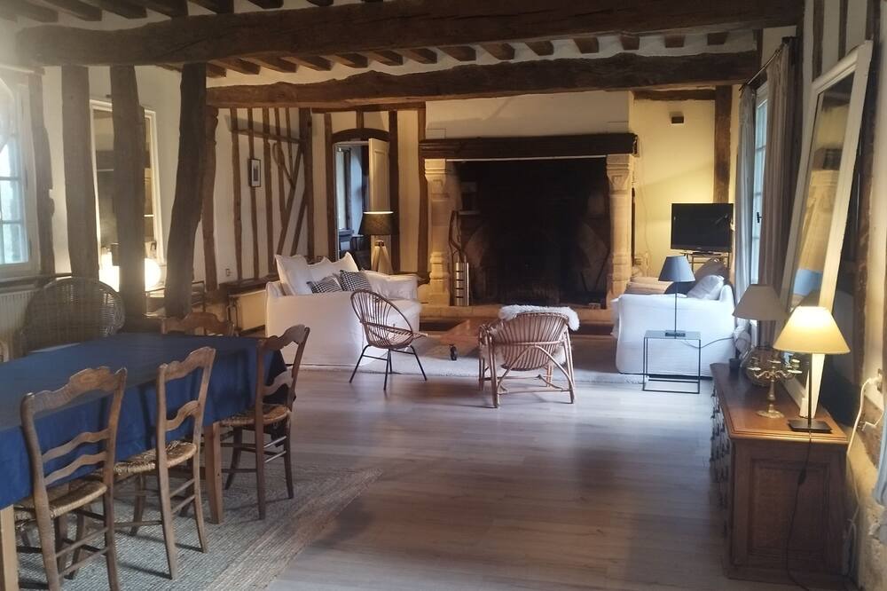 Photo of Outdoor in Saint-Christophe-sur-Conde