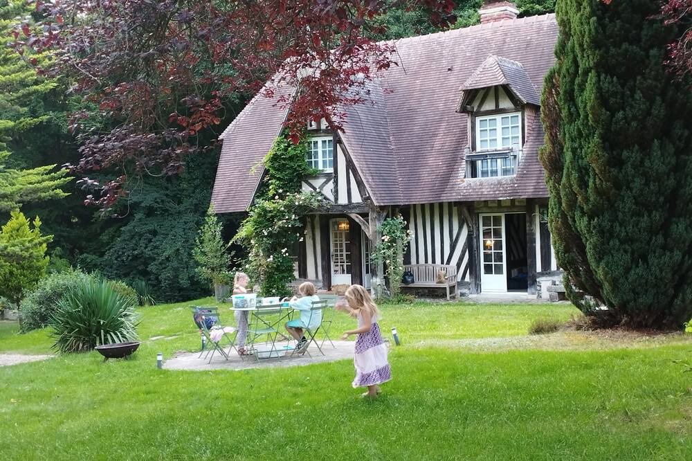 Photo of Outdoor in Saint-Christophe-sur-Conde