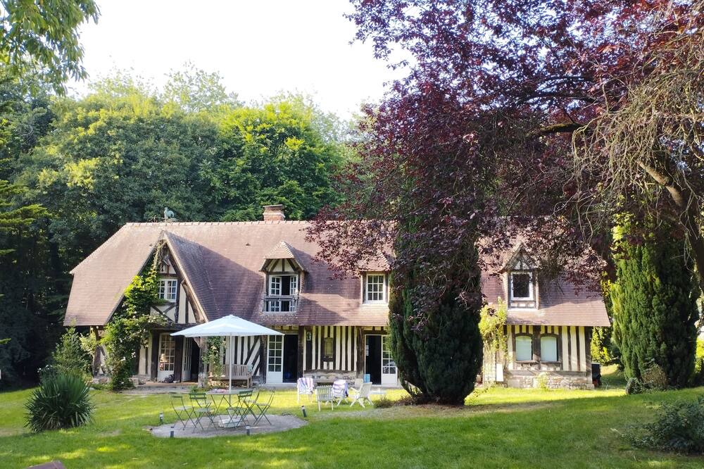 Photo of Outdoor in Saint-Christophe-sur-Conde