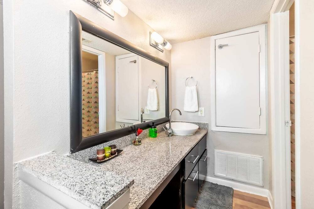 Photo of Bathroom in Pleasant Valley