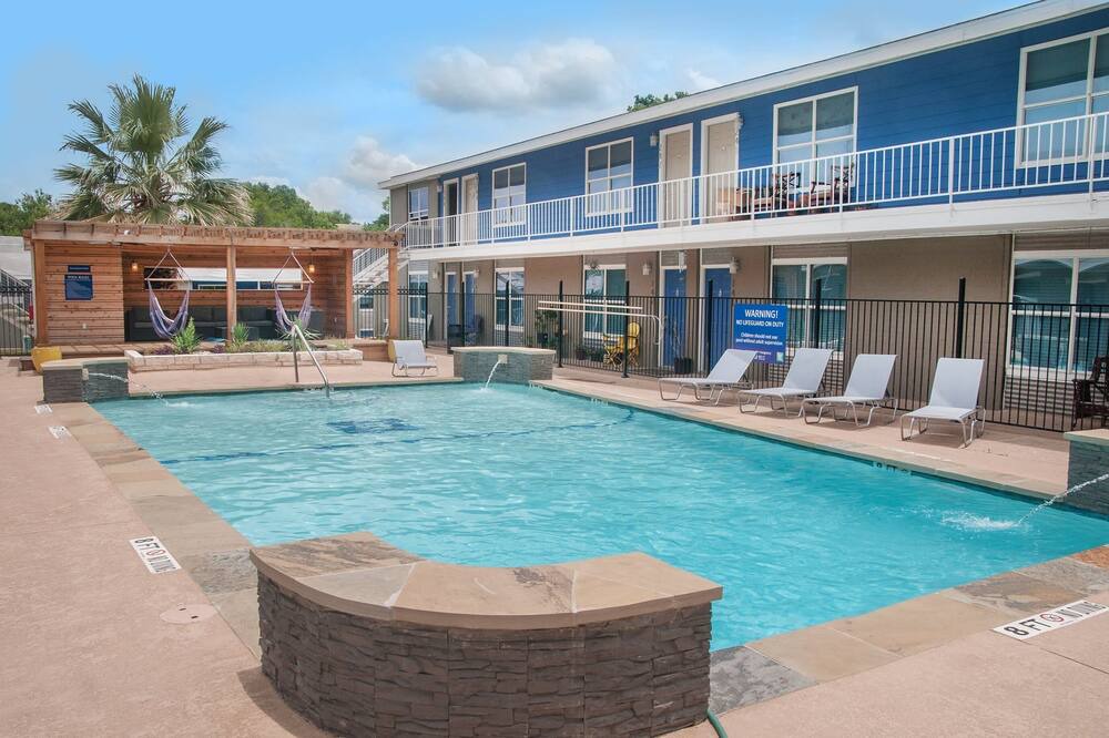 Photo of Outdoor in Pleasant Valley
