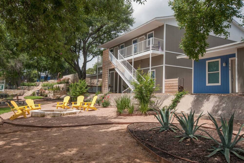 Photo of Outdoor in Pleasant Valley