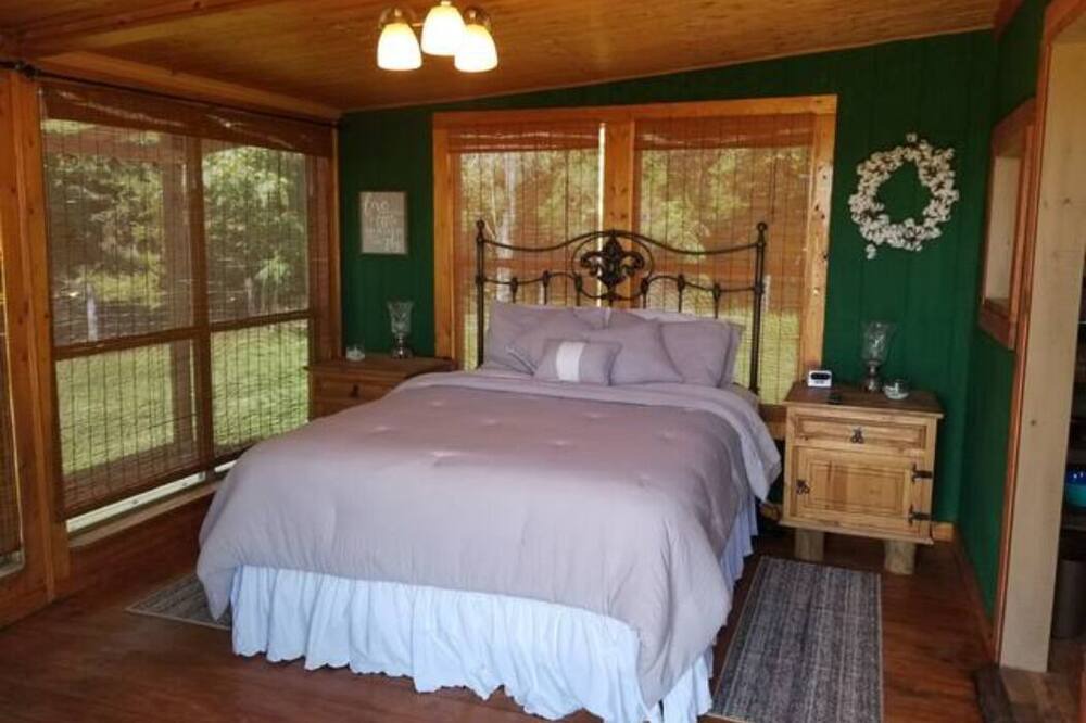 Photo of Bedroom in Lee County