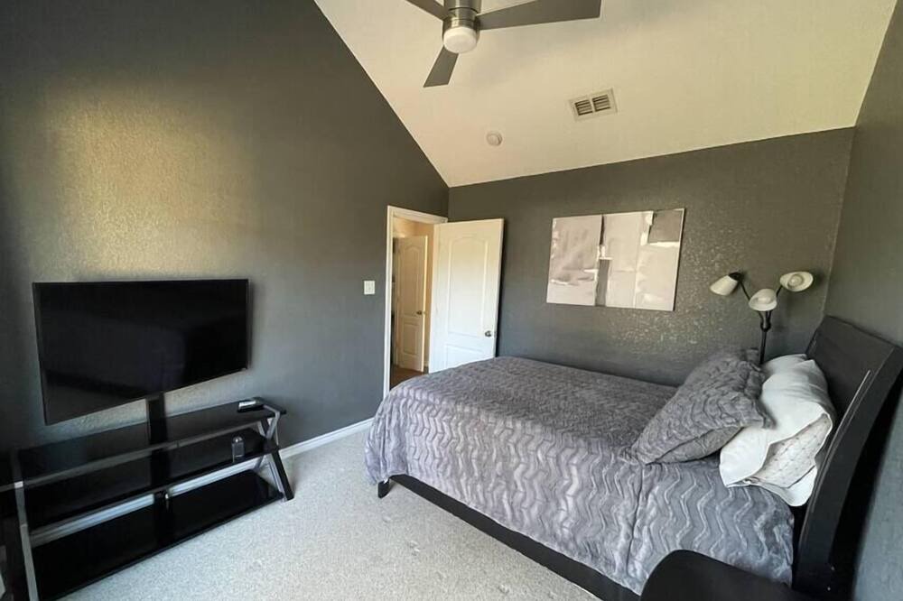 Photo of Bedroom in Bullard