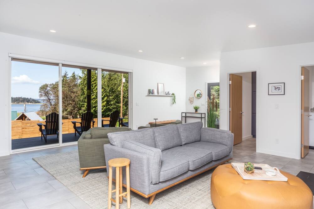 Photo of Livingroom in Marrowstone
