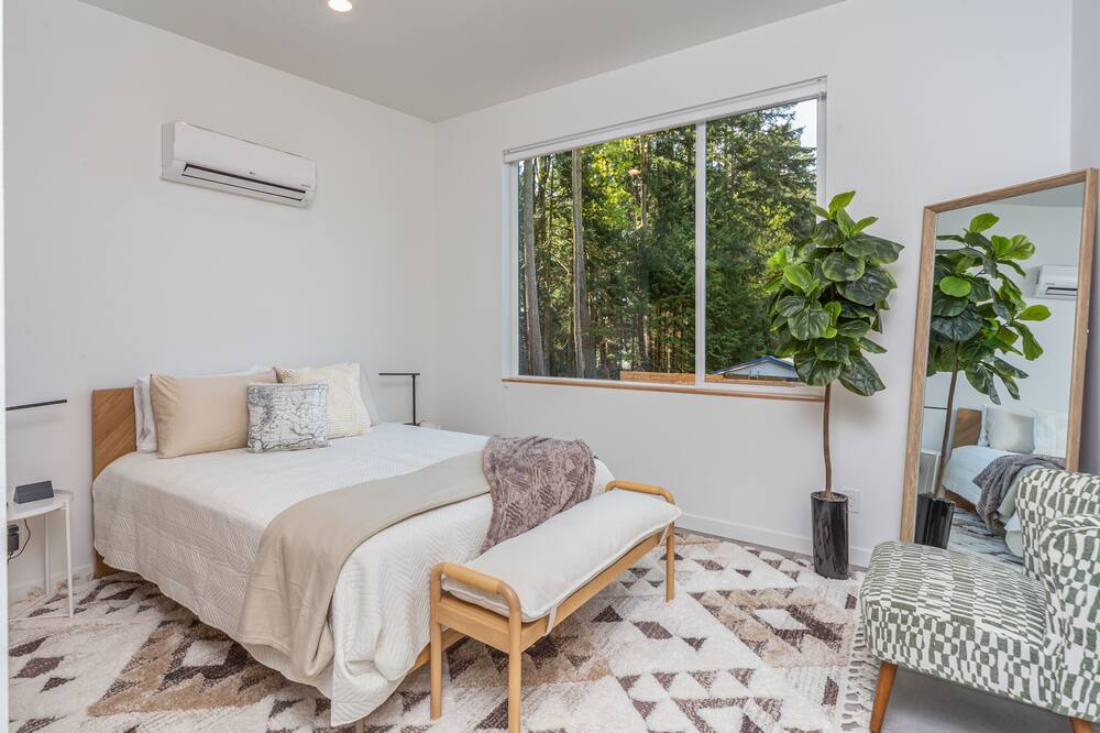 Photo of Bedroom in Marrowstone