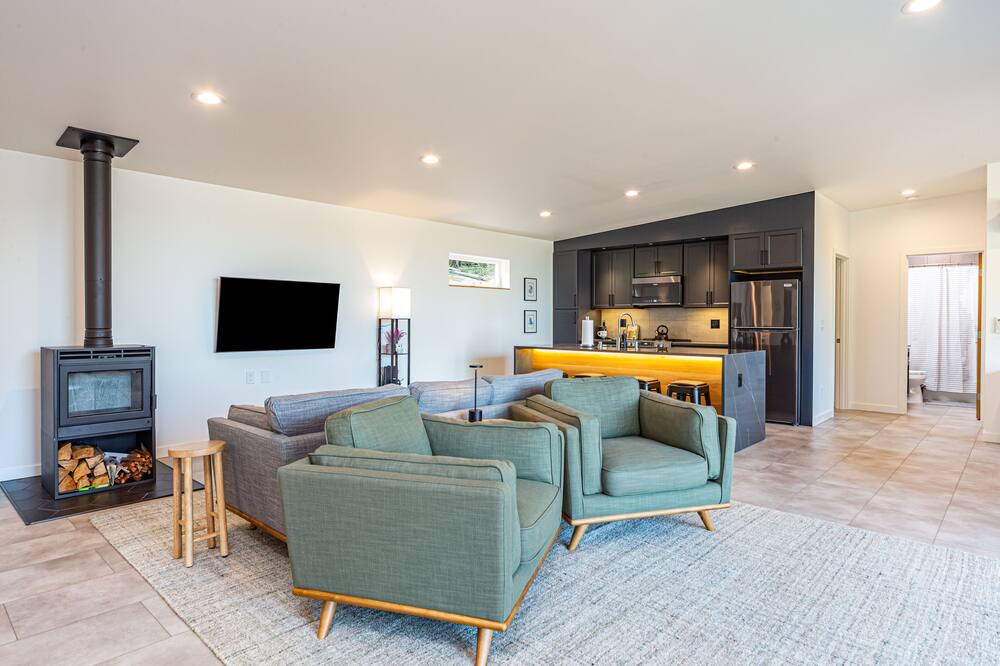 Photo of Livingroom in Marrowstone