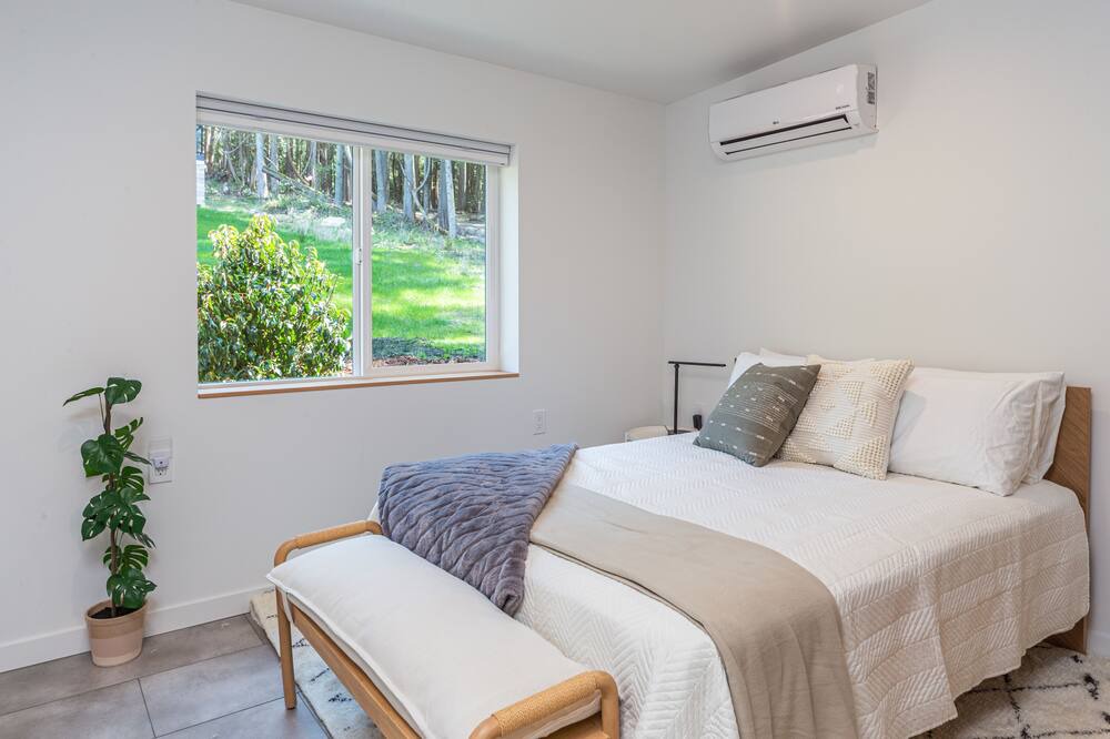 Photo of Bedroom in Marrowstone