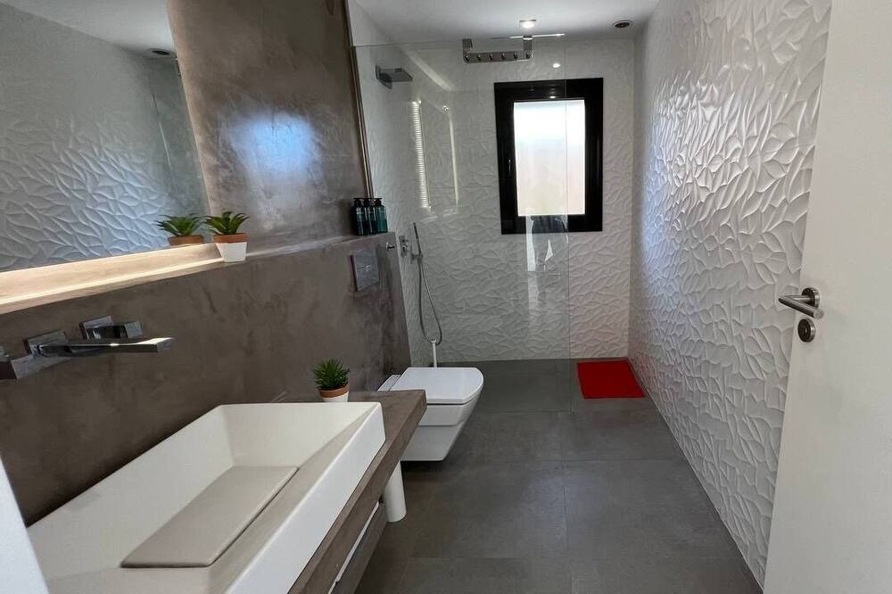 Photo of Bathroom in Montgat